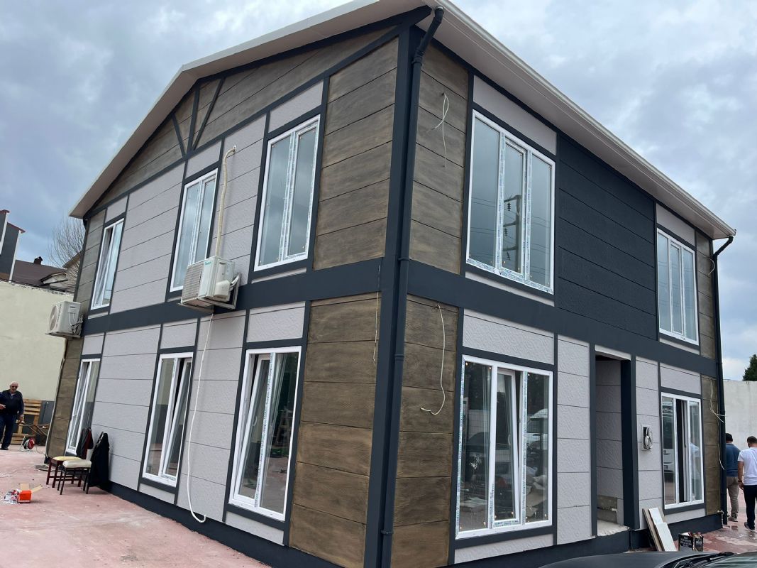 178 m2 DUBLEX OFİS BİNASI